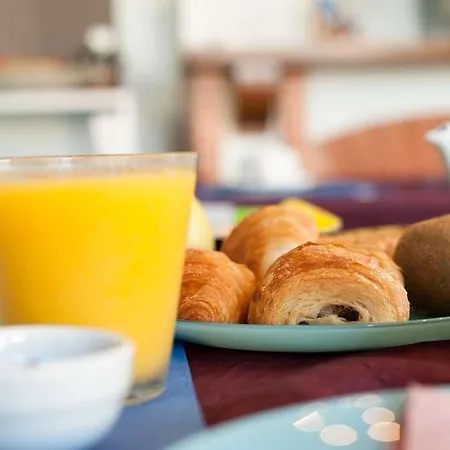 Hotel The Originals Access, Corinna,