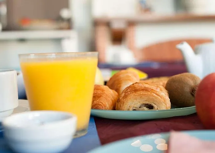 Hotel The Originals Access, Corinna,