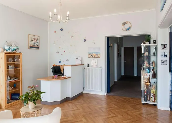 Hotel The Originals Access, Corinna,