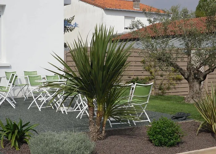 The Originals Access, Corinna,